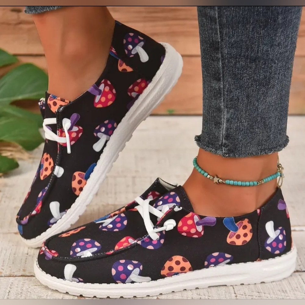 Women's Size 10.5 Mushroom Print Lightweight & Comfortable Walking Shoes - Picture 6 of 8